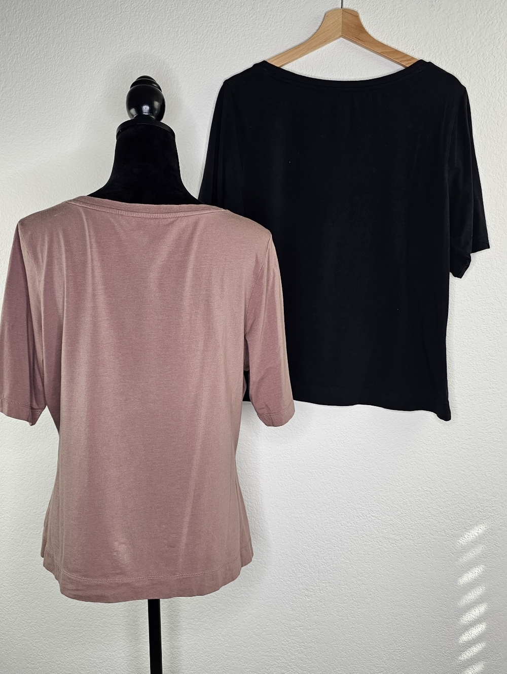 Athleta Outbound Scoop Half Sleeve Tops XL - Picture 4 of 6